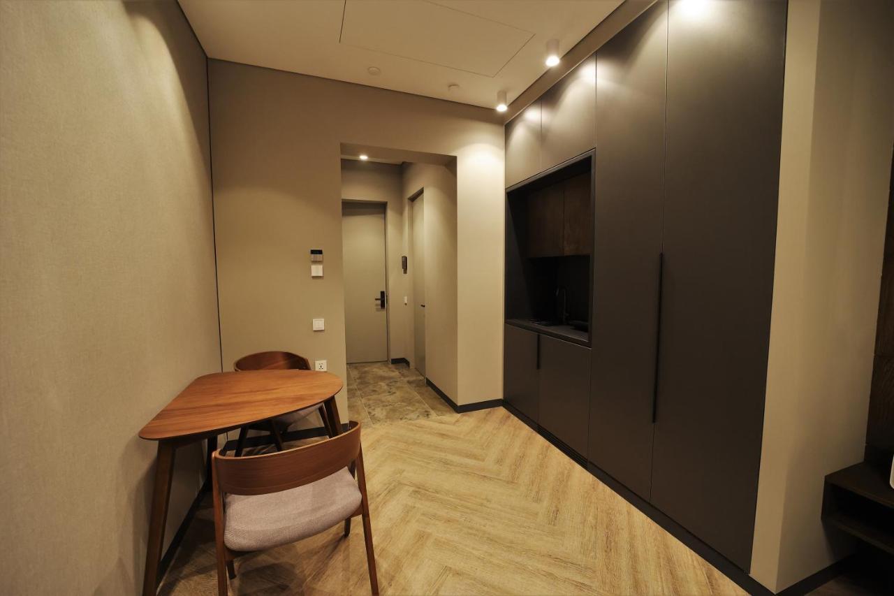 Avenue Residence By Ay North Avenue 耶烈万 外观 照片